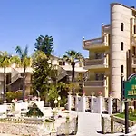 Hellenia Yachting & 酒店 贾迪尼-纳克索斯