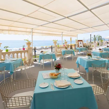 Hotel Hellenia Yachting & Giardini Naxos