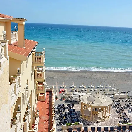 Hotel Hellenia Yachting & 4*