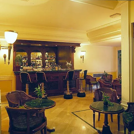Hellenia Yachting & Hotel Giardini-Naxos
