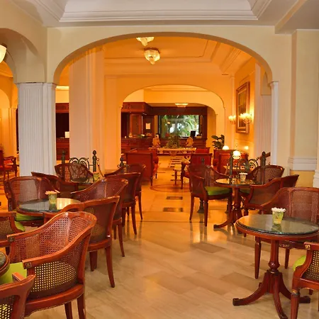 Hellenia Yachting & Hotel 4*