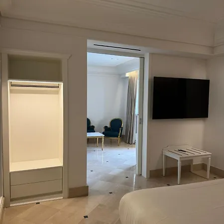 Hotel Hellenia Yachting & 4*