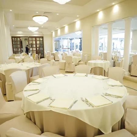 Hellenia Yachting & 4* Giardini Naxos