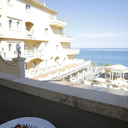 Hellenia Yachting & Hotel