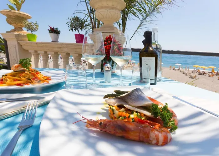 Hotel Hellenia Yachting & 4*