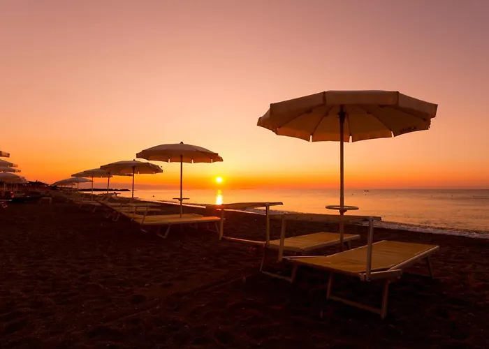 Hellenia Yachting & Hotel 4*