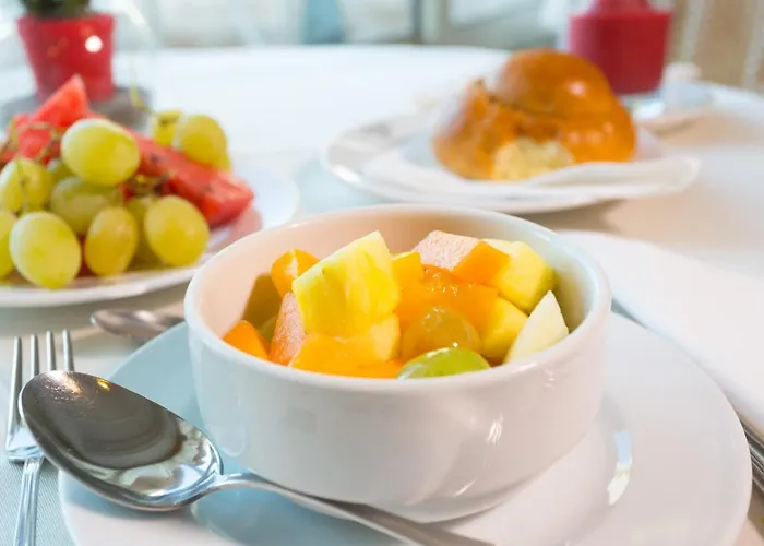 Hellenia Yachting & Hotel 4*