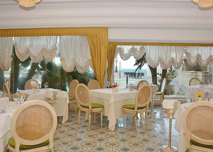 Hotel Hellenia Yachting & Giardini Naxos