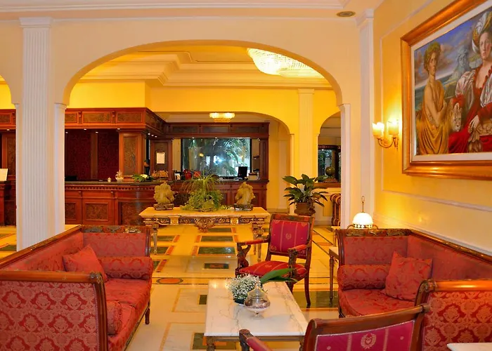 Hellenia Yachting & Hotel 4*