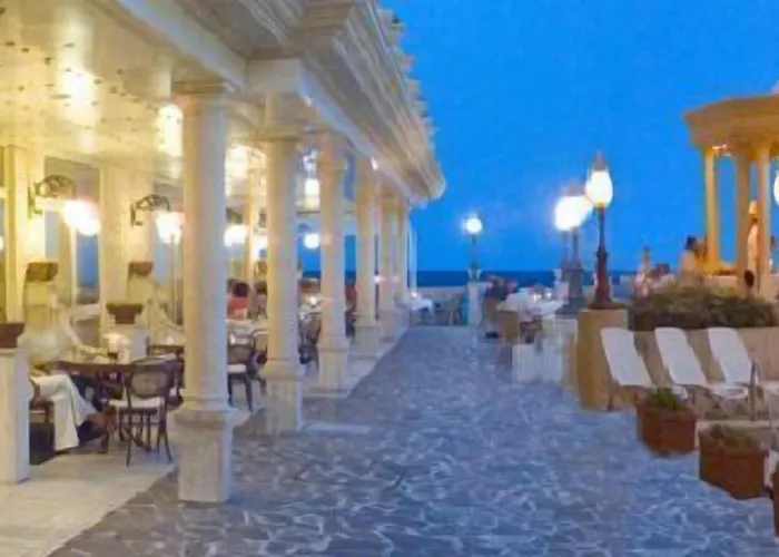 Hellenia Yachting & Giardini Naxos