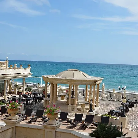 Hellenia Yachting & Hotel